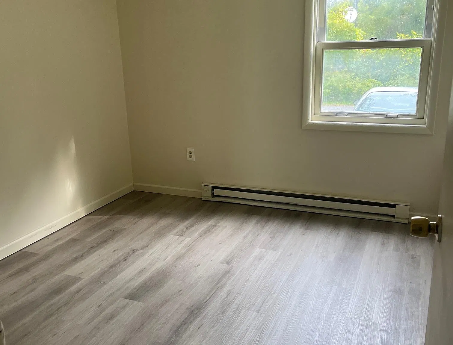 2 bed, 1500 sqft, $1,300 — Photo 3