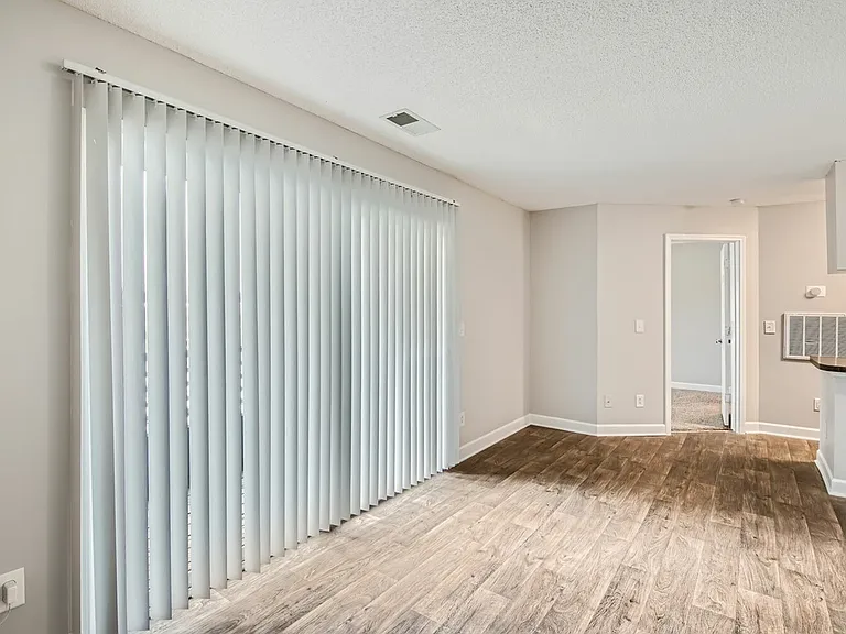 Rise Matthews Pointe — Photo 13