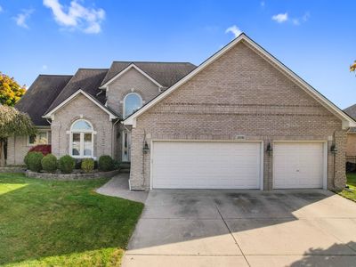 20060 Comanche Dr, Macomb, MI, 48042