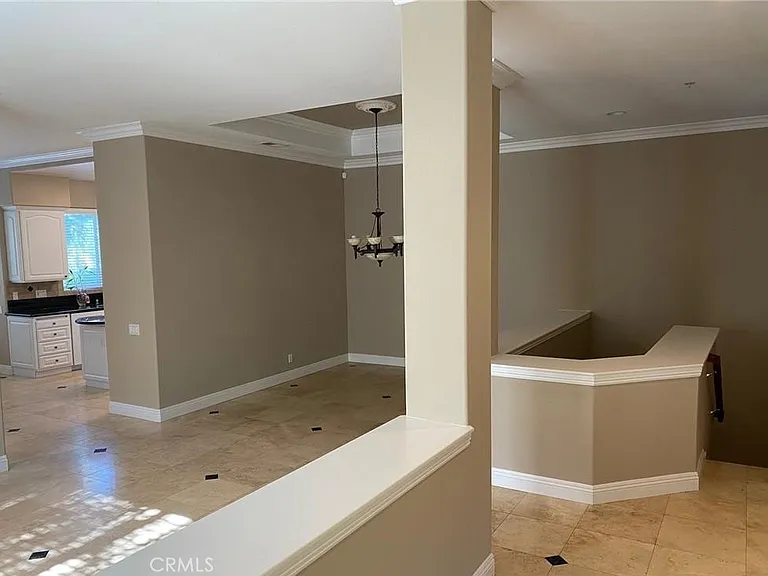 357 S San Vicente Ln — Photo 9