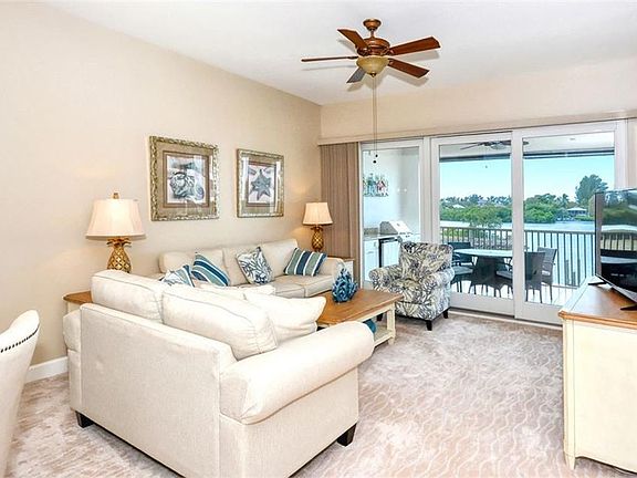3rd image of 11120 Hacienda Del Mar Blvd #F