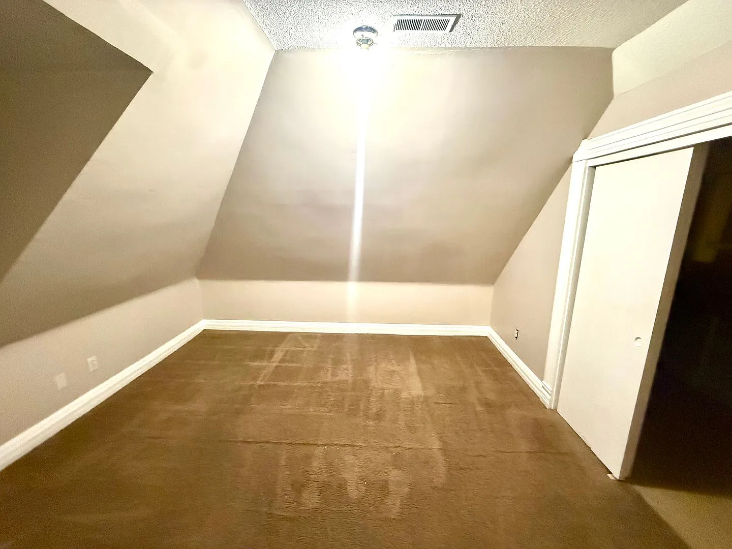 3608 Jackson Street — Photo 4