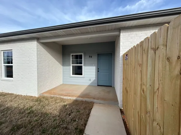 1820 Riverview Drive, 1820 Riverview Dr #C4, Elkins, AR 72727