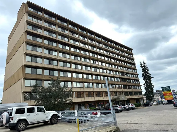 70 Southbridge St Room 409, Worcester, MA 01608