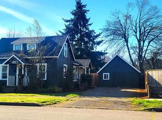 1029 A St, Springfield, OR 97477