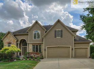 19103 W 97th Ter, Lenexa, KS 66220