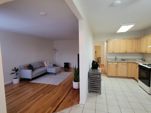 8508 Little Neck Pkwy #2