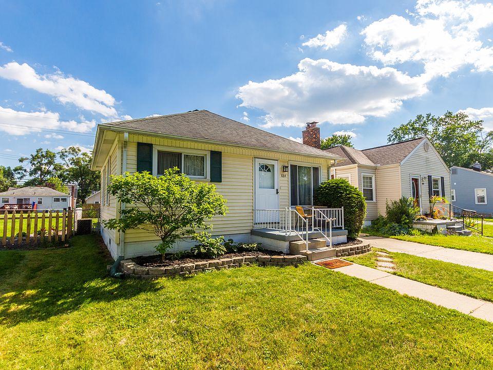 1st image of 884 Silman St