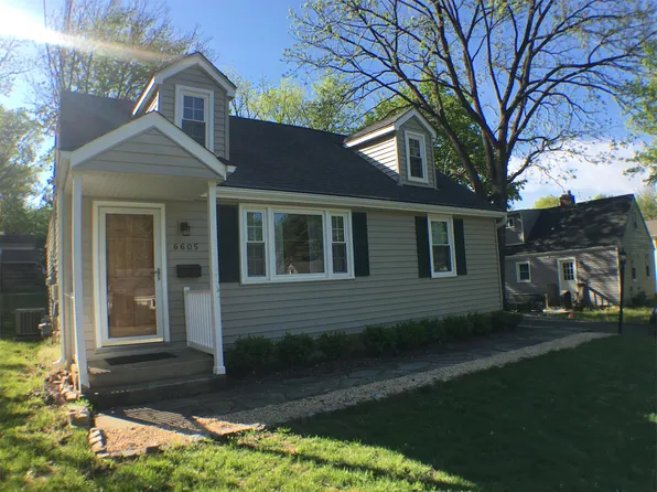 6605 Barrett Rd, Falls Church, VA 22042