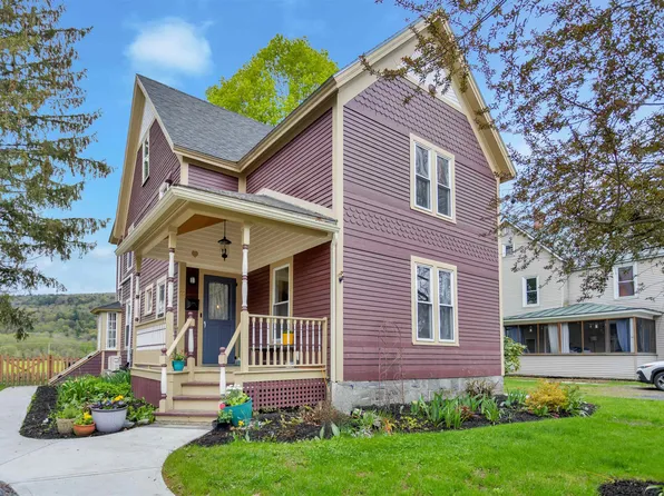 11 Randall Street, Waterbury, VT 05676