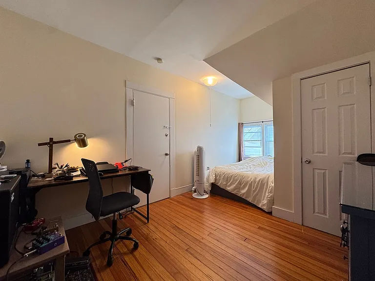 323 Willow St #325 — Photo 3