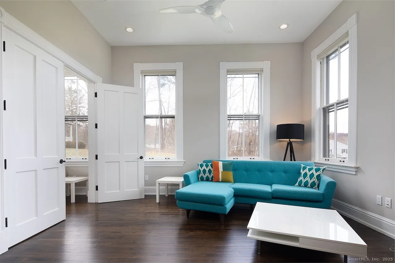 2 bed, 3.0 bath, 1588 sqft, $7,000 — Photo 3