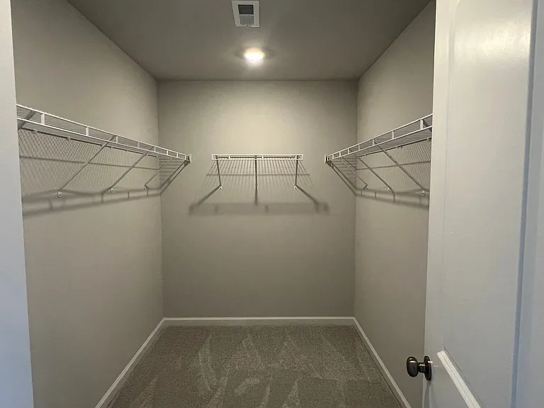 321 Glacier Lake Dr — Photo 16