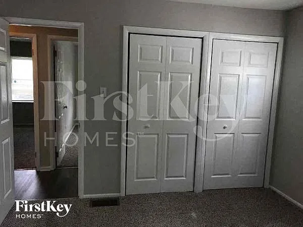 4200 Arlington Dr — Photo 9