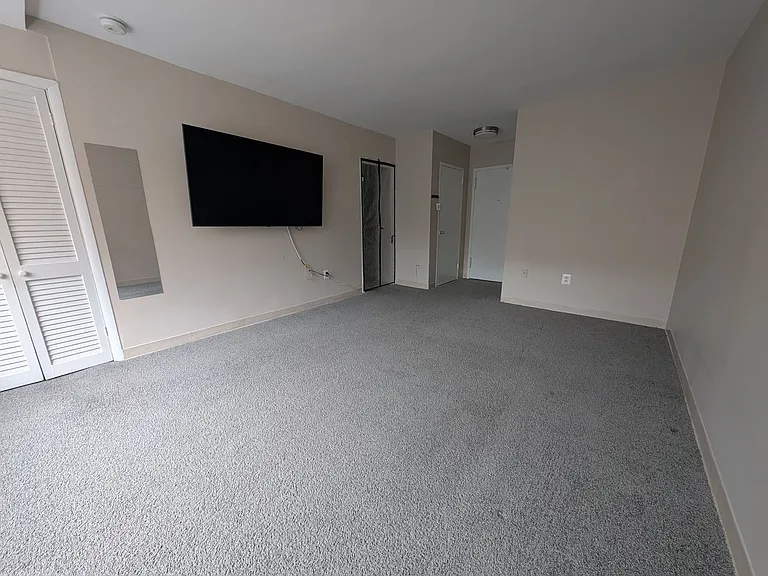 1111 Arlington Blvd #429 — Photo 6