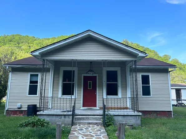 4302 Nicholas Rd, Big Stone Gap, VA 24216