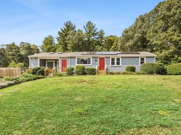 124 Priscilla Dr, Pembroke, MA 02359