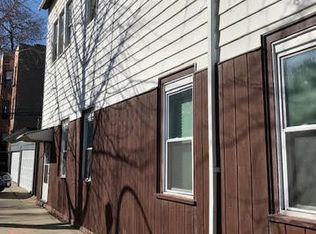 3300 N Halsted St #1R, Chicago, IL 60657