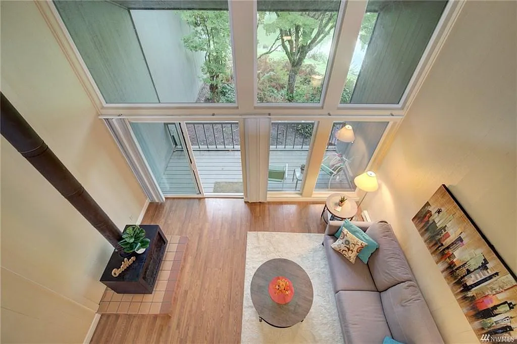 1 bed, 1.5 bath, 1048 sqft, $1,850 — Photo 3