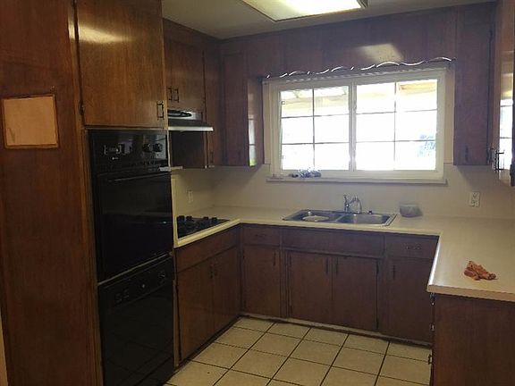 4th image of 420 Mylnar Ave