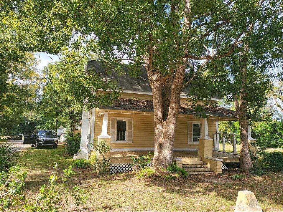 1st image of 702 N Jackson St