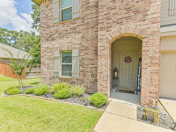 2nd image of 2819 N Colosseum Ct