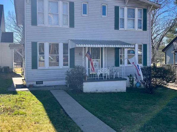 1018 E Pea Ridge Rd, Huntington, WV 25705