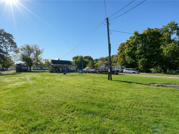 325 Dewey Ave, Cambridge, OH 43725