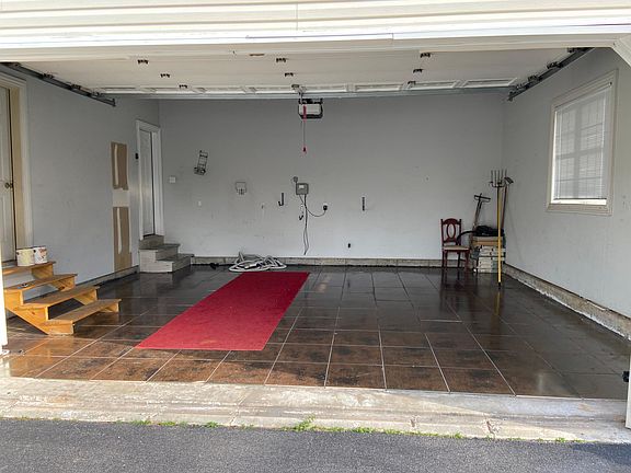 2nd image of 979 John Ave