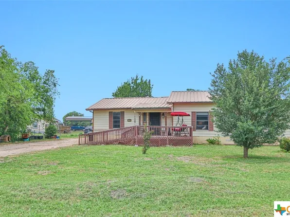 751 State Highway 320, Lott, TX 76656