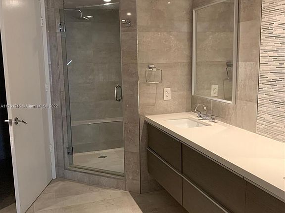 4th image of 765 Crandon Blvd APT 209