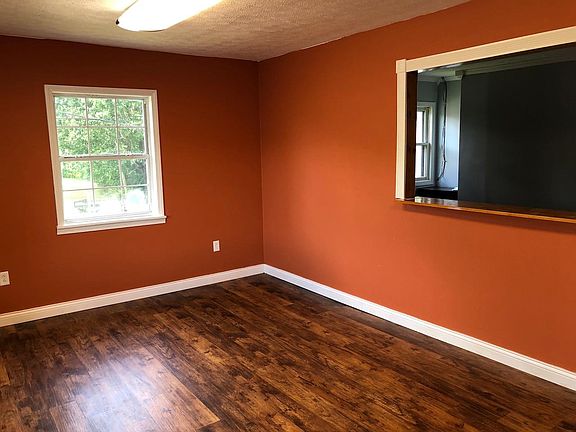 3rd image of 600 W Everly Brothers Blvd