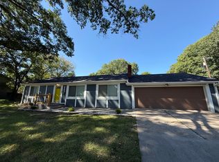 5620 N Indiana Ave, Gladstone, MO 64119