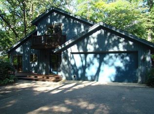 8425 Fishman Rd, Burlington, WI 53105