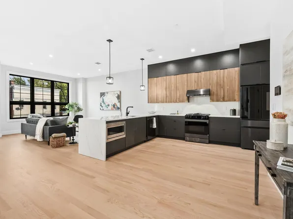 165 Delaware Avenue image 7 of 17