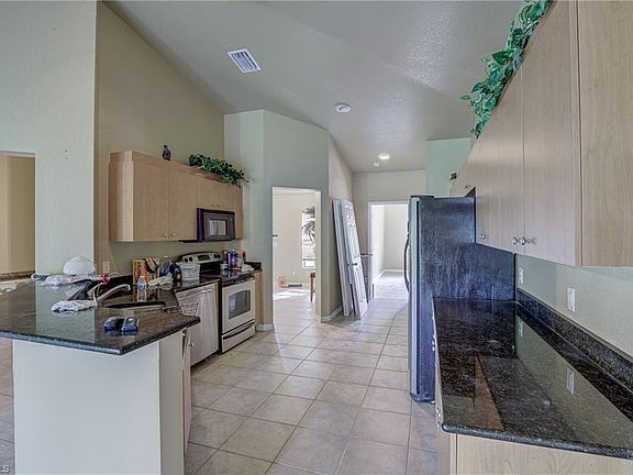 4th image of 2253 Kean Ct