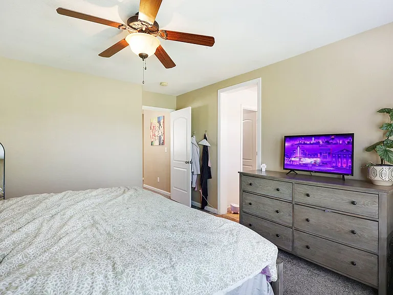 2035 Vienna Way — Photo 19