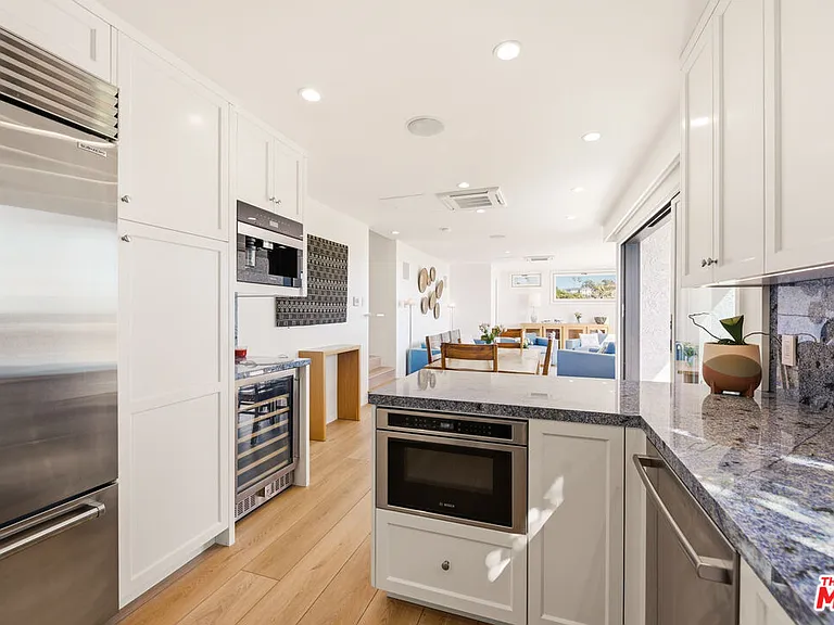 6817 Seawatch Ln — Photo 46