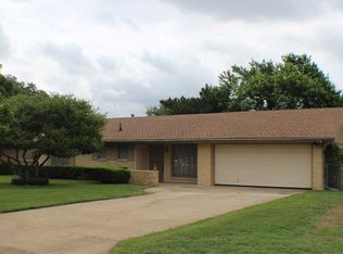 1205 Sheridan Ln, Cleburne, TX 76033