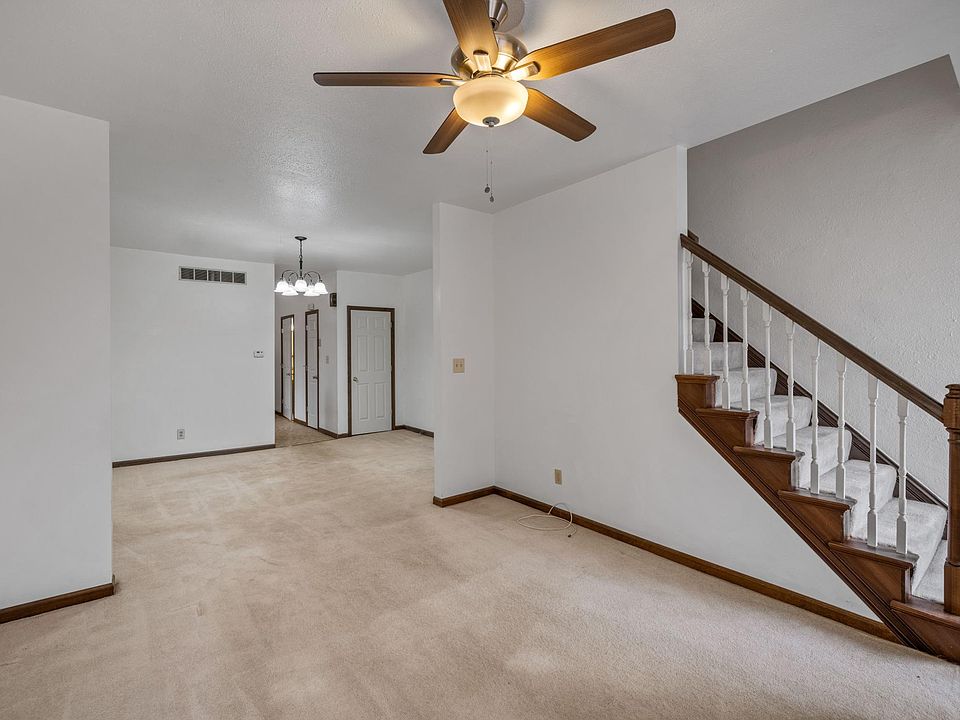 1st image of 3659 Blaine Ave