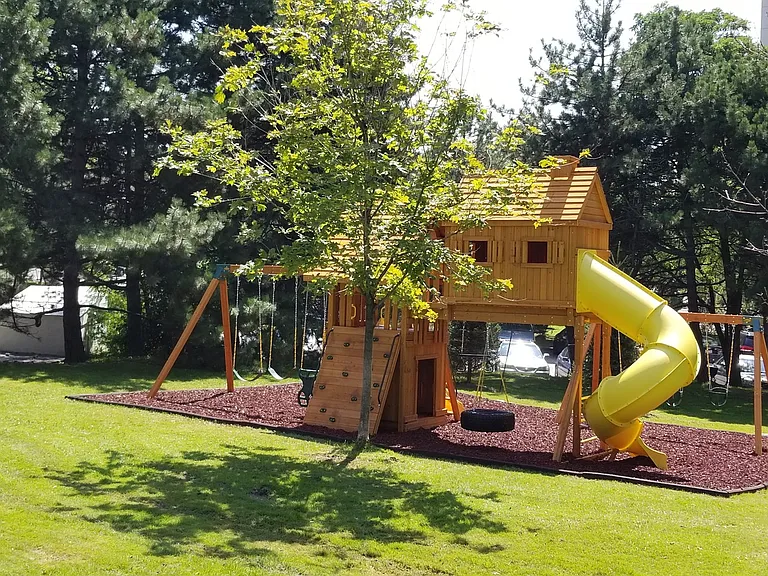 100 Graydon Hall Dr — Photo 10