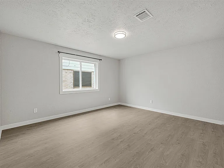 15322 Bedford Glen Dr — Photo 11