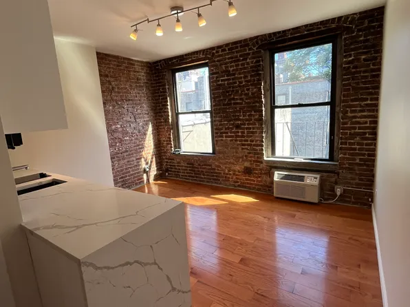 157 Rivington Street image 1 of 12