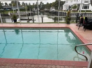 2172 Tarpon Rd, Naples, FL 34102