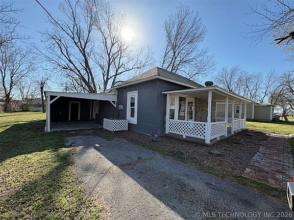 3rd image of 417 S 4th St