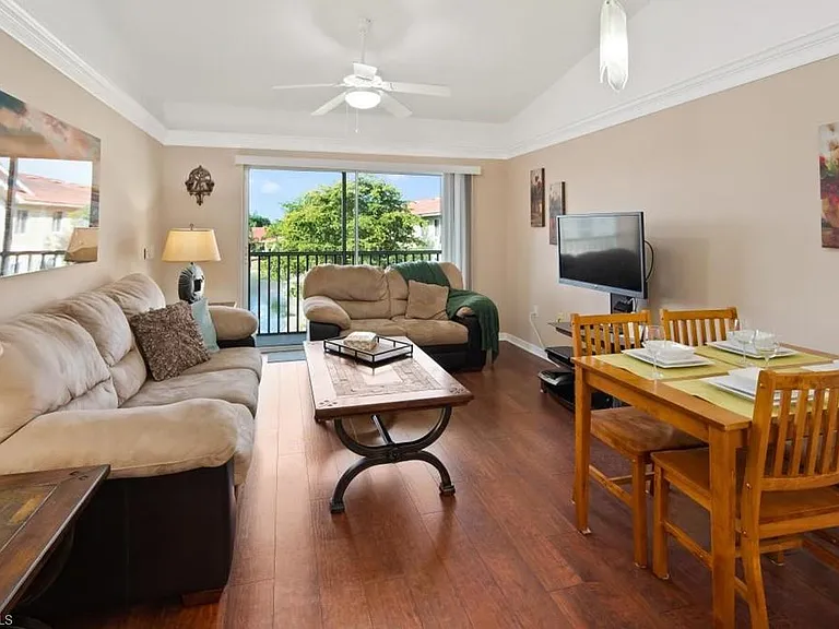8297 Key Royal Ln #331 — Photo 4