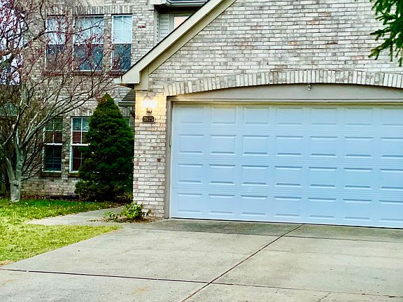 3rd image of 3825 Screech Owl Cir