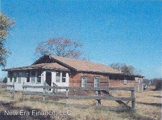 4th image of 412 N Cedar St