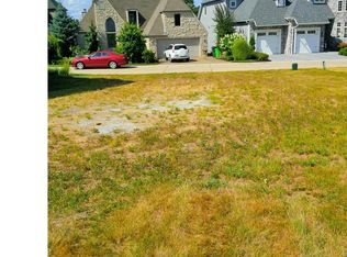28 Ibis Dr, Akron, OH 44319
