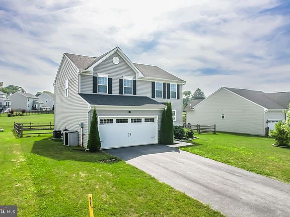 2nd image of 408 Brickus Cir